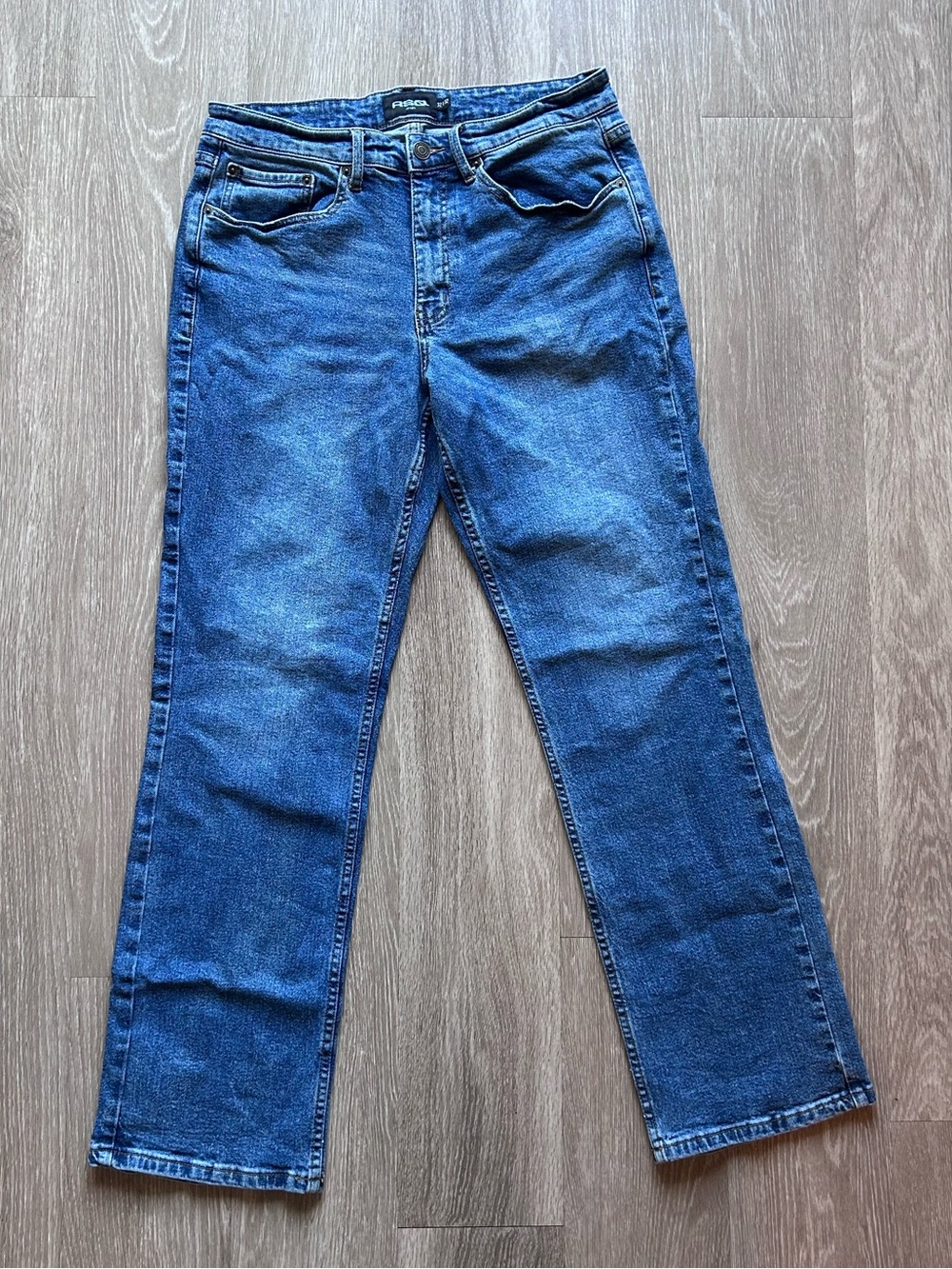 RSQ Straight Fit Medium Wash Denim Jeans Men's Size 32x32